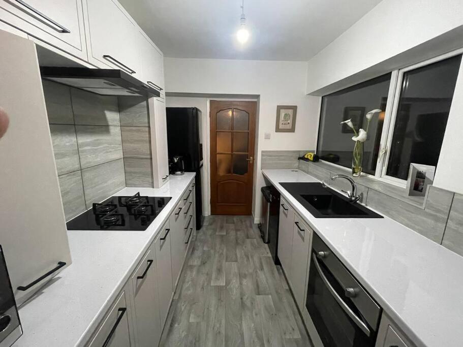 3 Bedroom Apartment With Golf Course View Нюкасъл ъпон Тайн Екстериор снимка