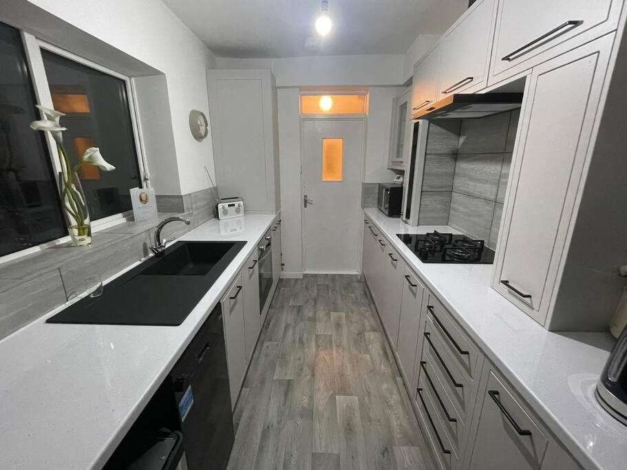 3 Bedroom Apartment With Golf Course View Нюкасъл ъпон Тайн Екстериор снимка