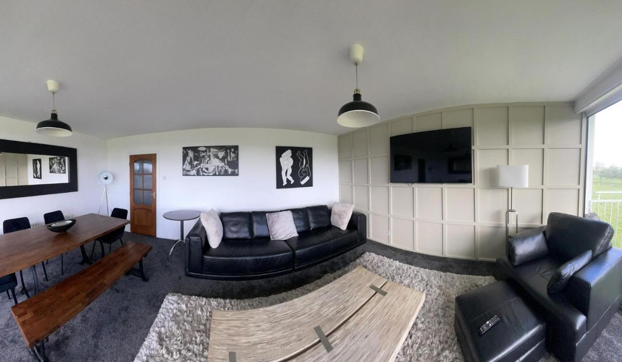 3 Bedroom Apartment With Golf Course View Нюкасъл ъпон Тайн Екстериор снимка